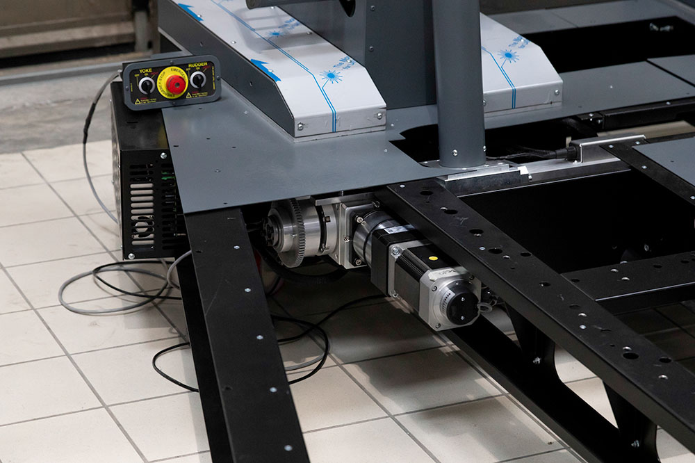 FSC FLOOR YOKE RUDDER ACTIVE CTRL LOAD CLOSE